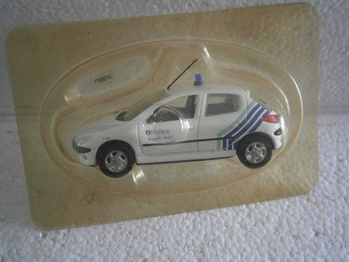 Voiture miniature peugeot 206 - miniature,